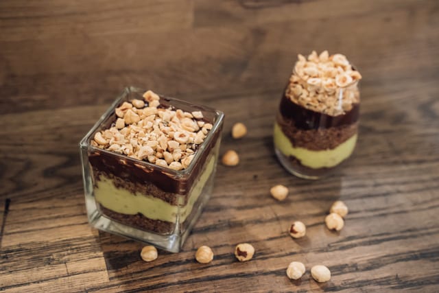 Avocado-GREEN PEA BALLS Schichtkuchen im Glas